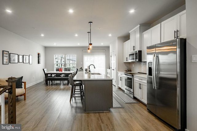 404 PITCH PINE WAY, Exton, PA 19341