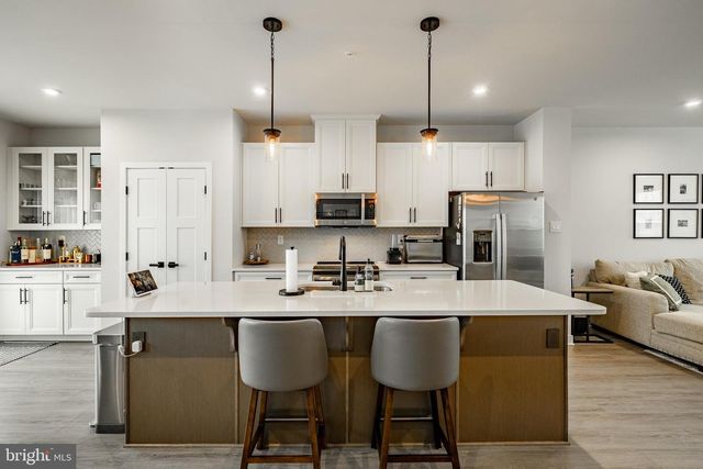 404 PITCH PINE WAY, Exton, PA 19341