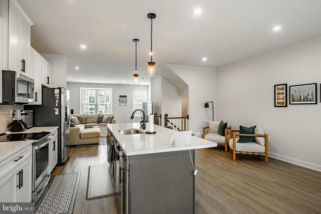 404 PITCH PINE WAY, Exton, PA 19341