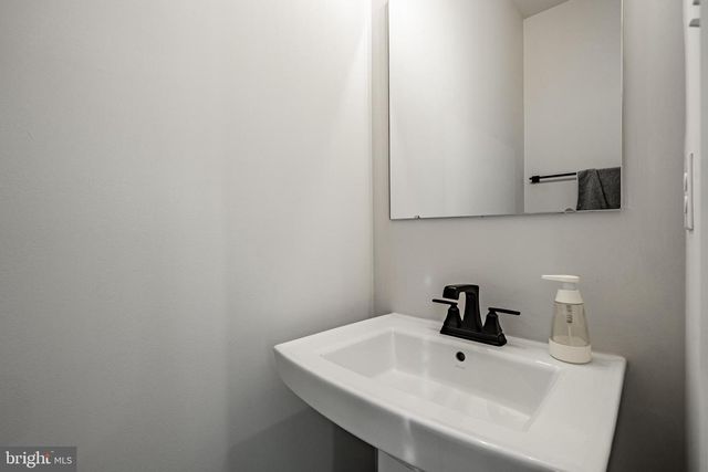 404 PITCH PINE WAY, Exton, PA 19341