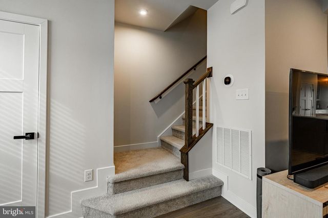 404 PITCH PINE WAY, Exton, PA 19341