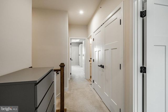 404 PITCH PINE WAY, Exton, PA 19341