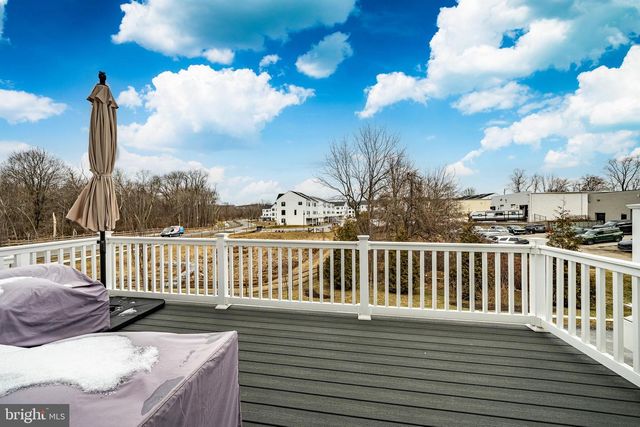 404 PITCH PINE WAY, Exton, PA 19341