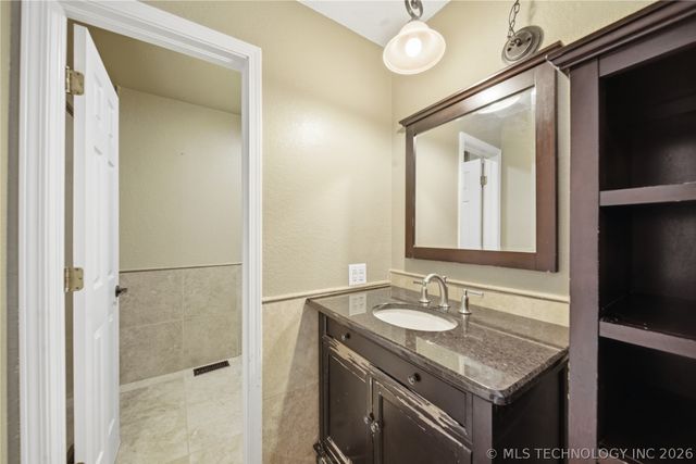 2816 S 124th East Avenue, Tulsa, OK 74129