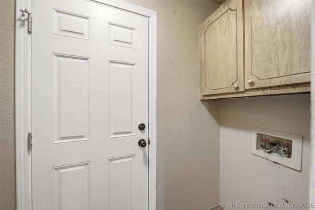 2816 S 124th East Avenue, Tulsa, OK 74129