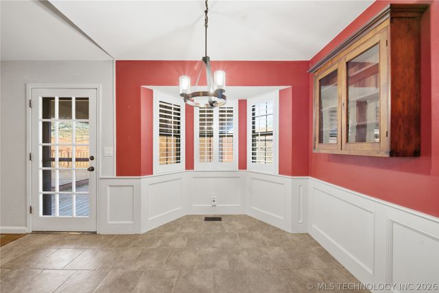 2816 S 124th East Avenue, Tulsa, OK 74129