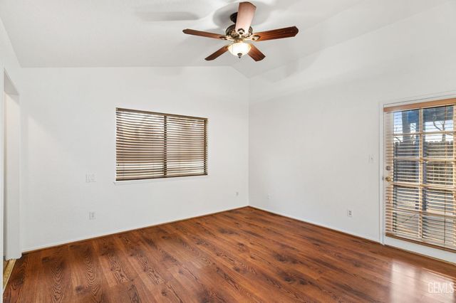 13109 Amanda Court, Bakersfield, CA 93314