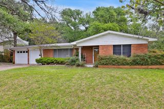 2707 Princeton DR, Austin, TX 78741