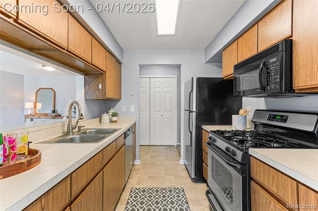 111 Fieldcrest Street 201, Ann Arbor, MI 48103