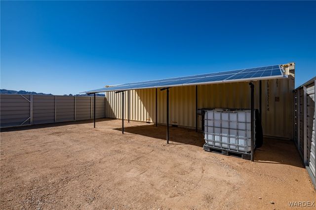 6058 Macayo Drive, Golden Valley, AZ 86413