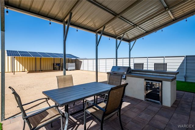 6058 Macayo Drive, Golden Valley, AZ 86413