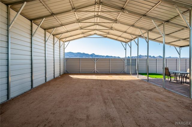 6058 Macayo Drive, Golden Valley, AZ 86413