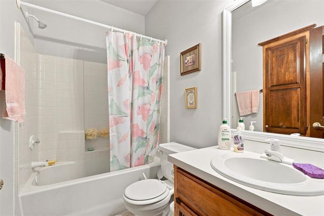 3001 Bradford Drive, Moore, OK 73160