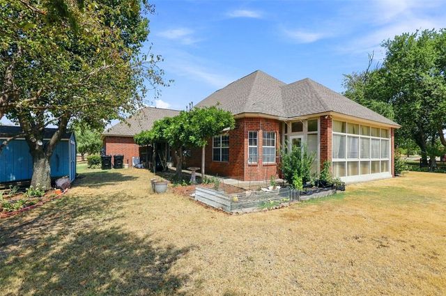 3001 Bradford Drive, Moore, OK 73160