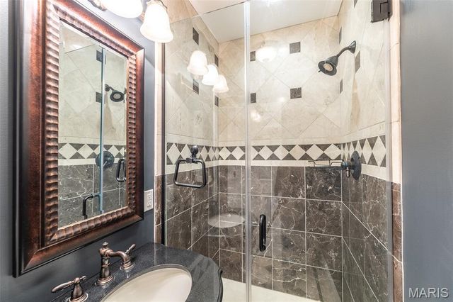 1 Twin Oaks Lane, Poplar Bluff, MO 63901