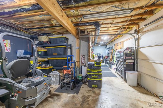 1 Twin Oaks Lane, Poplar Bluff, MO 63901