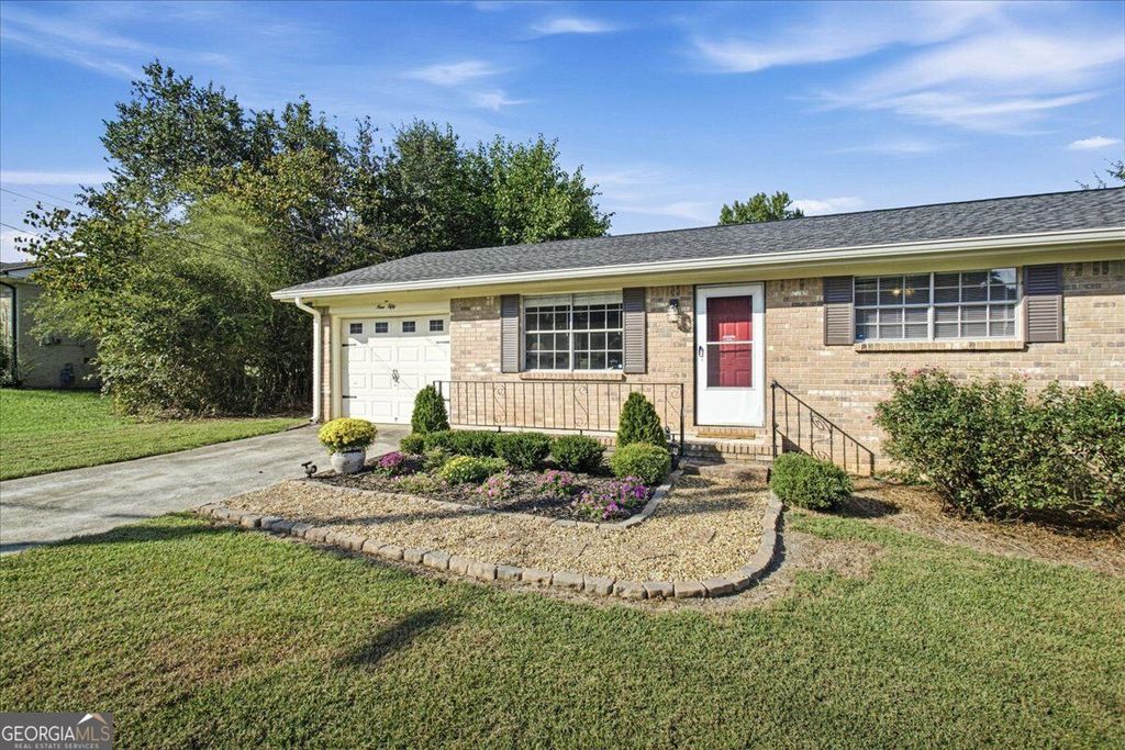 950 Meadowbrook Lane NW, Conyers, GA 30012 — photo 2