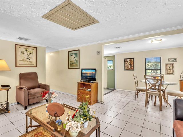 6918 173rd Place N, Jupiter, FL 33458