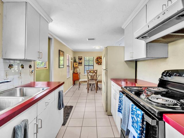 6918 173rd Place N, Jupiter, FL 33458