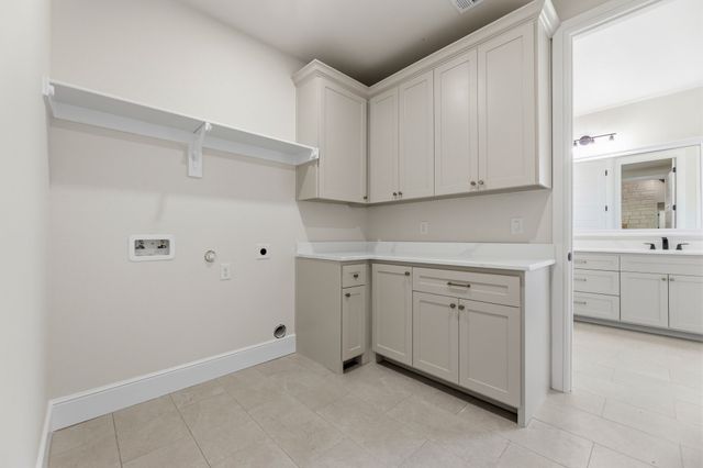 8505 Bronco Drive, Godley, TX 76044
