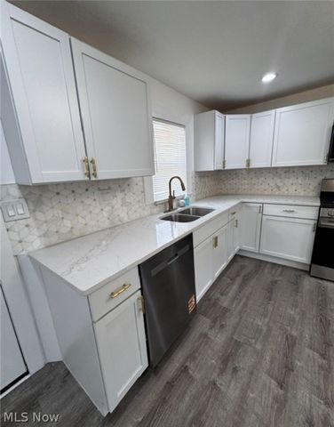 1439 W 52nd Street, Cleveland, OH 44102