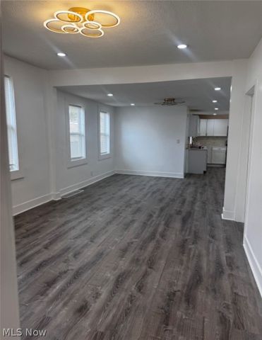 1439 W 52nd Street, Cleveland, OH 44102
