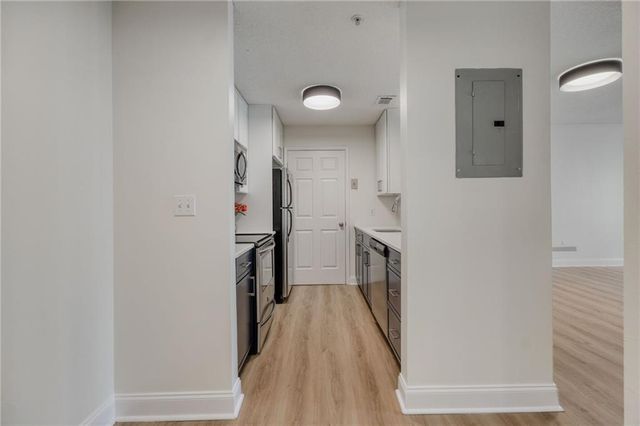1075 Peachtree Walk NE A301, Atlanta, GA 30309