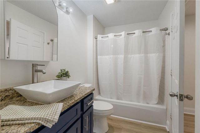 1075 Peachtree Walk NE A301, Atlanta, GA 30309