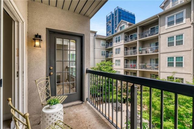 1075 Peachtree Walk NE A301, Atlanta, GA 30309