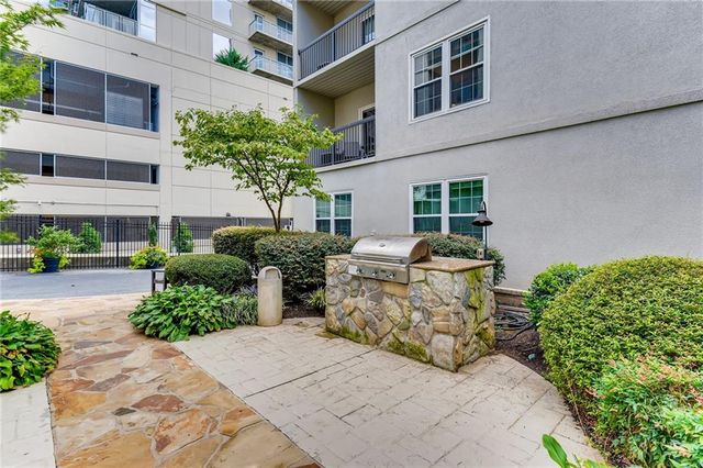 1075 Peachtree Walk NE A301, Atlanta, GA 30309