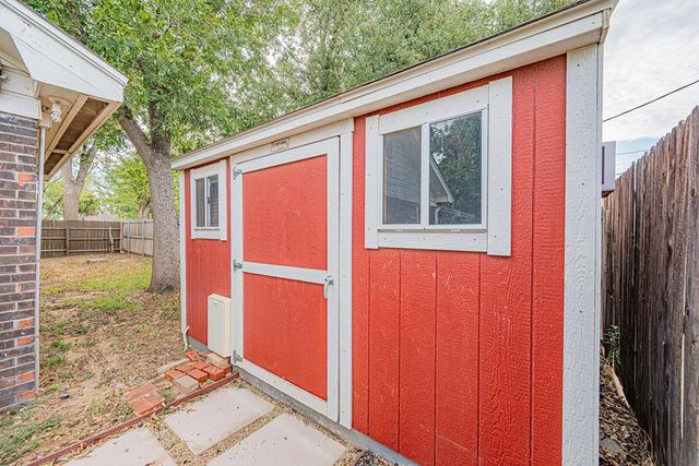 5 Bristol Court, Midland, TX 79707