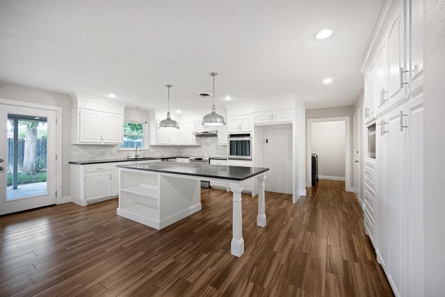 5 Bristol Court, Midland, TX 79707