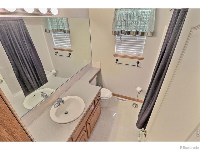 5614 W 16th St Ln, Greeley, CO 80634