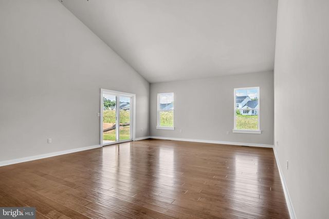 856 SHADOWBROOKE DR, Dover, PA 17315