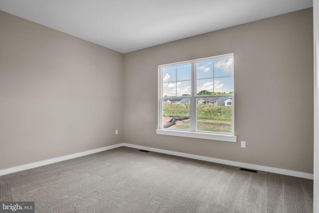 856 SHADOWBROOKE DR, Dover, PA 17315