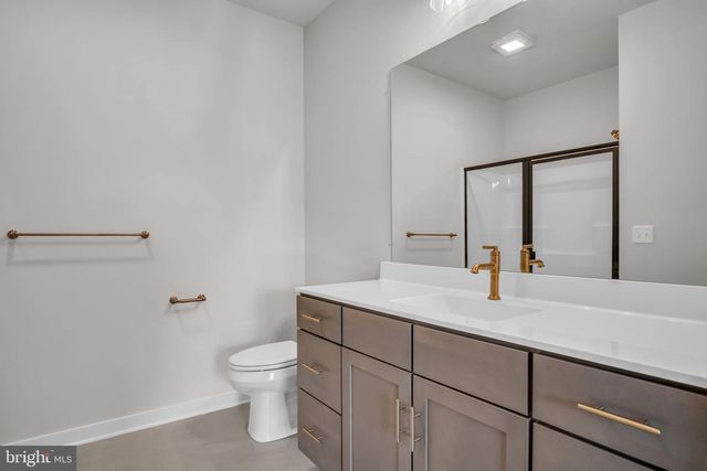 856 SHADOWBROOKE DR, Dover, PA 17315