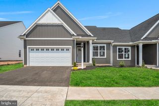 856 SHADOWBROOKE DR, Dover, PA 17315