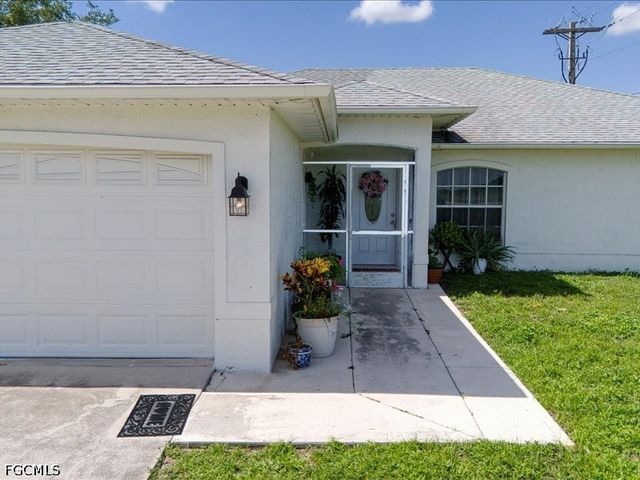 3327 13th ST W, Lehigh Acres, FL 33971