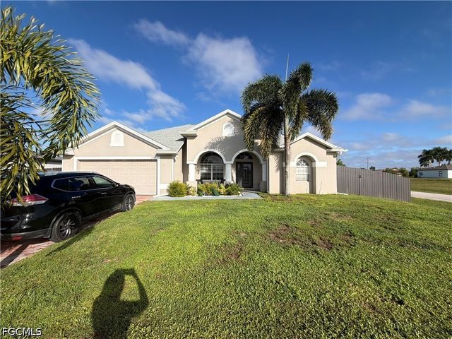 2101 NW 14th TER, Cape Coral, FL 33993