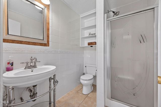 920 Laura Duncan Road, Apex, NC 27502