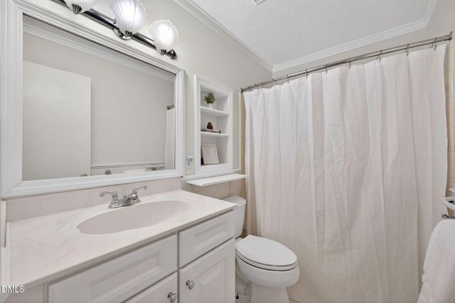 920 Laura Duncan Road, Apex, NC 27502