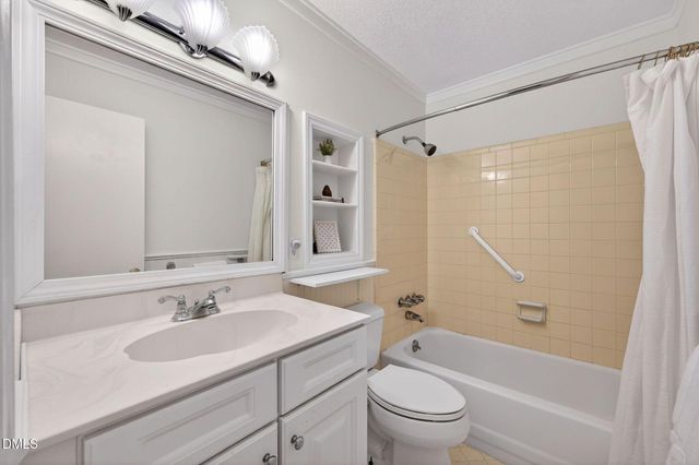 920 Laura Duncan Road, Apex, NC 27502