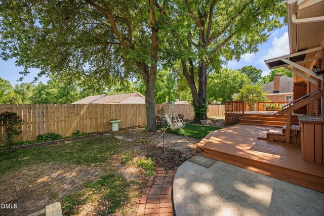 920 Laura Duncan Road, Apex, NC 27502