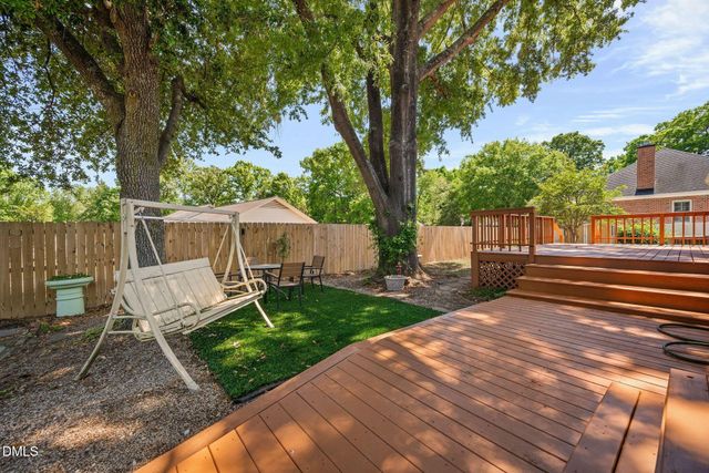 920 Laura Duncan Road, Apex, NC 27502