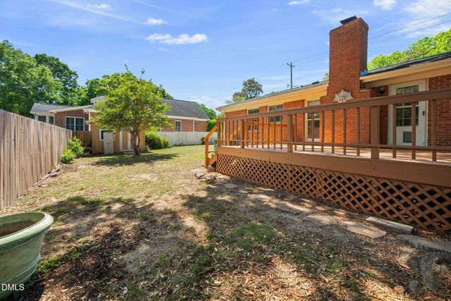 920 Laura Duncan Road, Apex, NC 27502