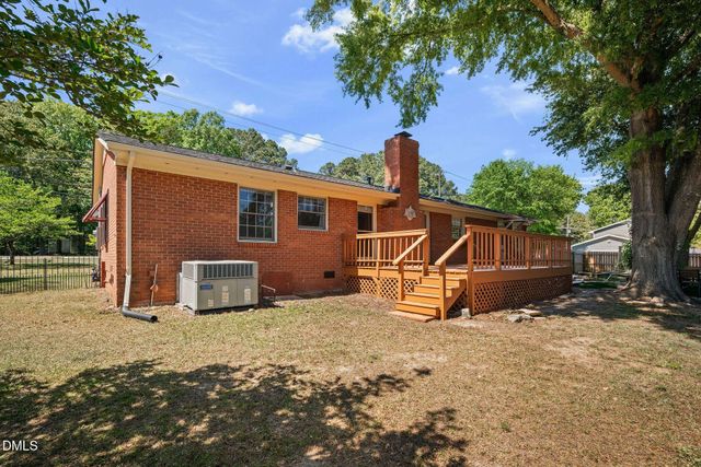 920 Laura Duncan Road, Apex, NC 27502