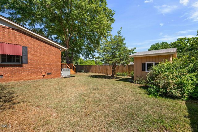 920 Laura Duncan Road, Apex, NC 27502