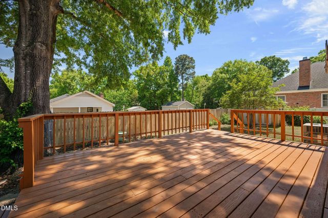 920 Laura Duncan Road, Apex, NC 27502