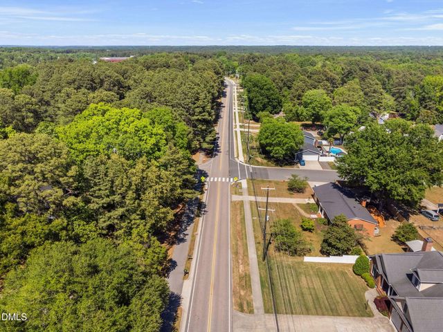 920 Laura Duncan Road, Apex, NC 27502