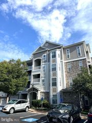 508 SUNSET VIEW TER SE #208, Leesburg, VA 20175